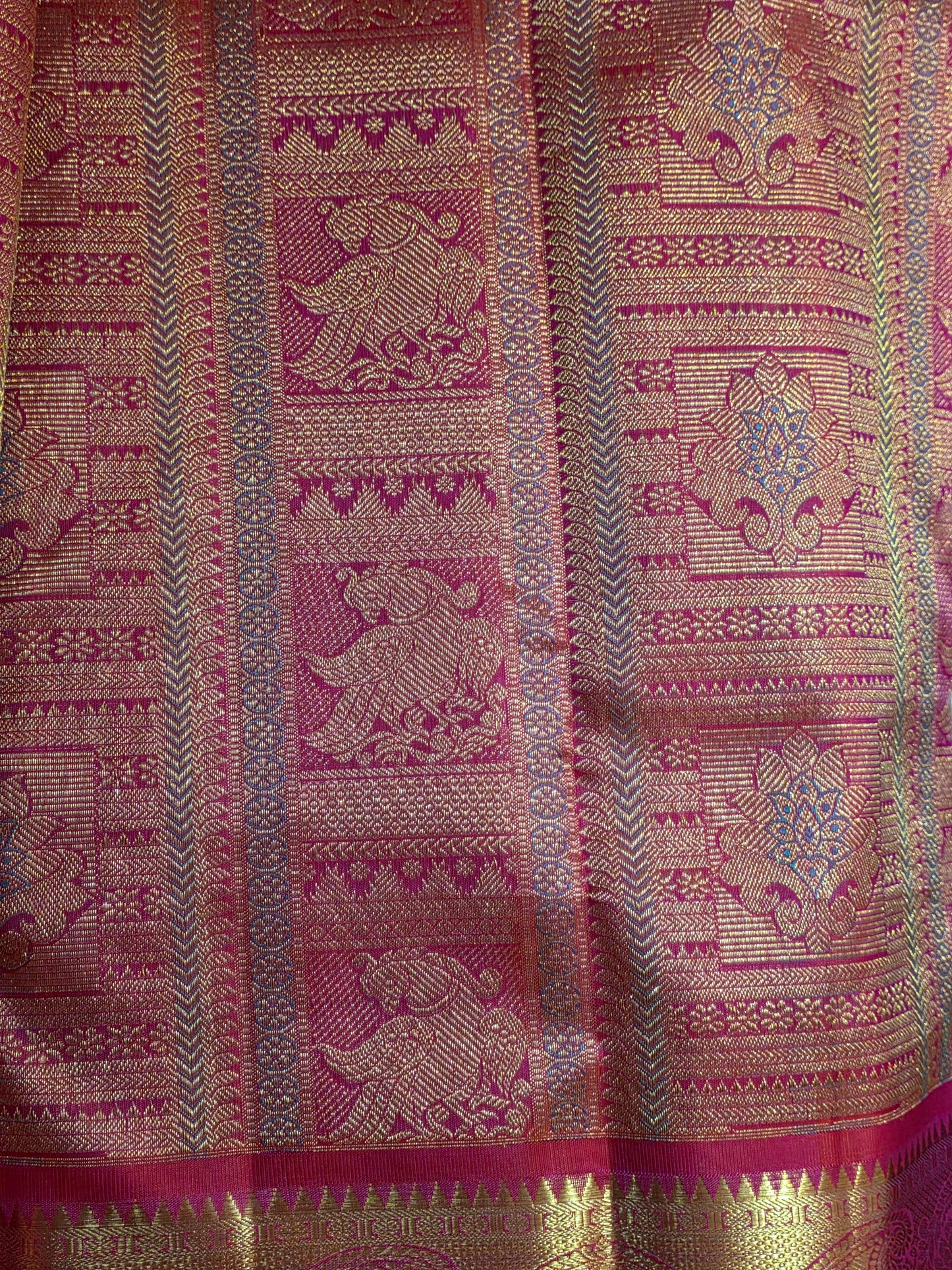 Pure Mulberry silk dual tone pink and golden color saree with pure zari completely hand woven.