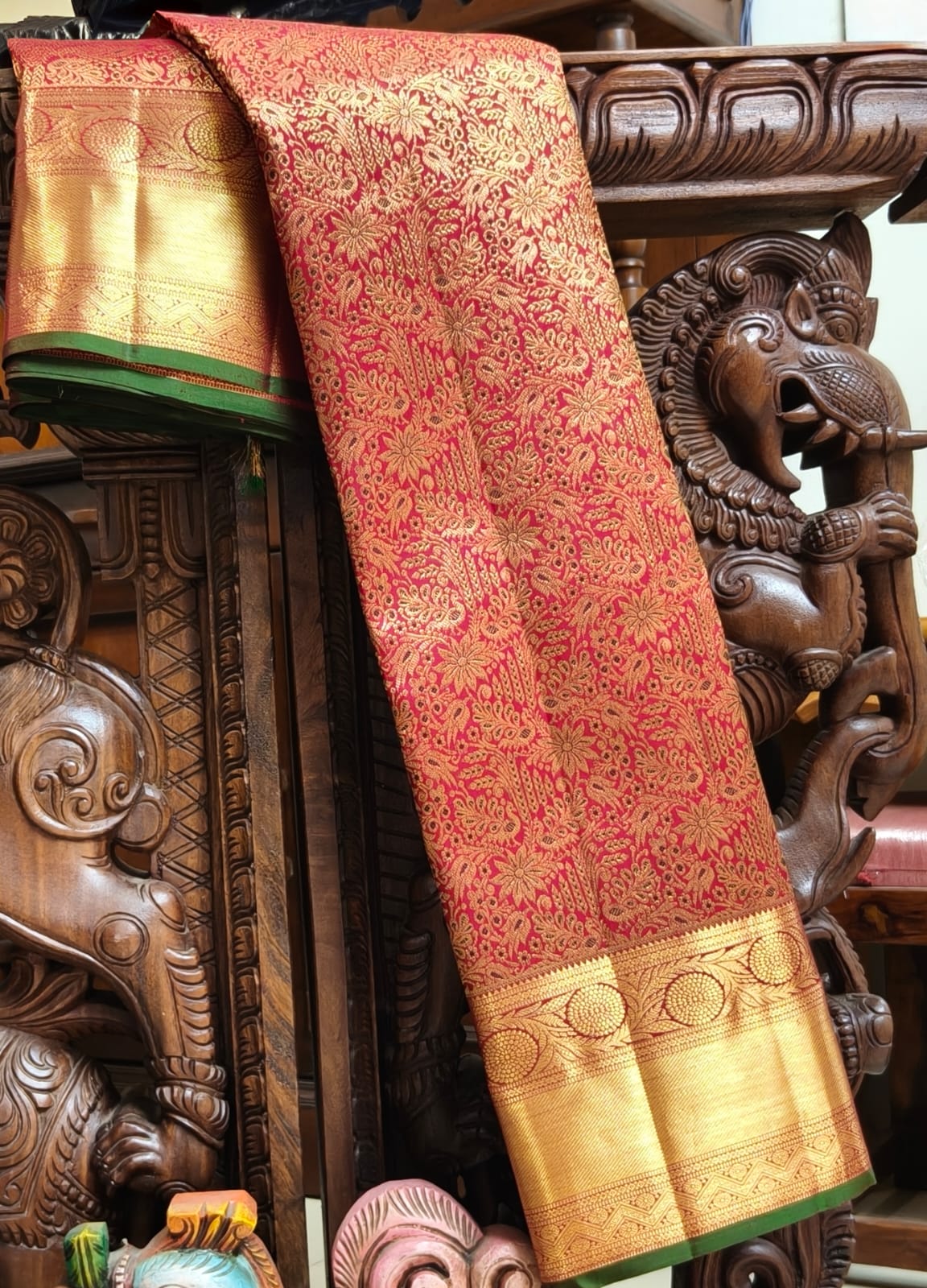 100% pure Mulberry silk with pure zari completely hand woven