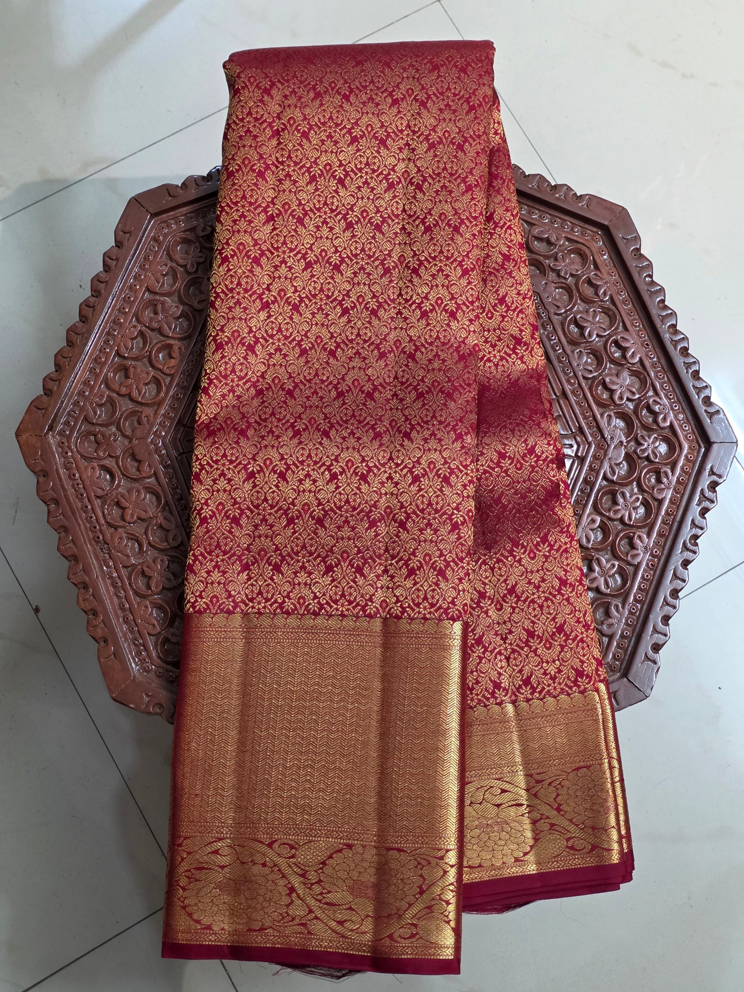 Pure 100% Mulberry silk saree with pure zari completely hand woven
