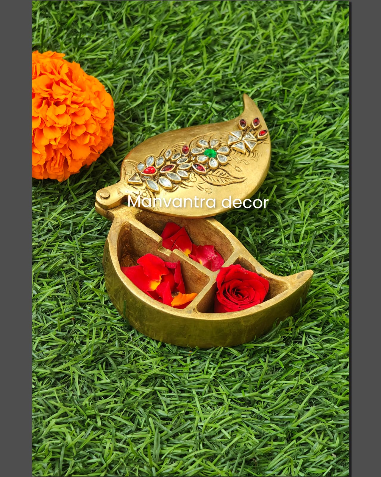 Sindoor box / kumkum box with special stone work