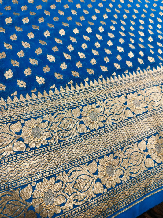 pure silk blue saree in sheer, and breathable fabric traditionally woven from 100% mulberry silk and pure zari completely hand woven