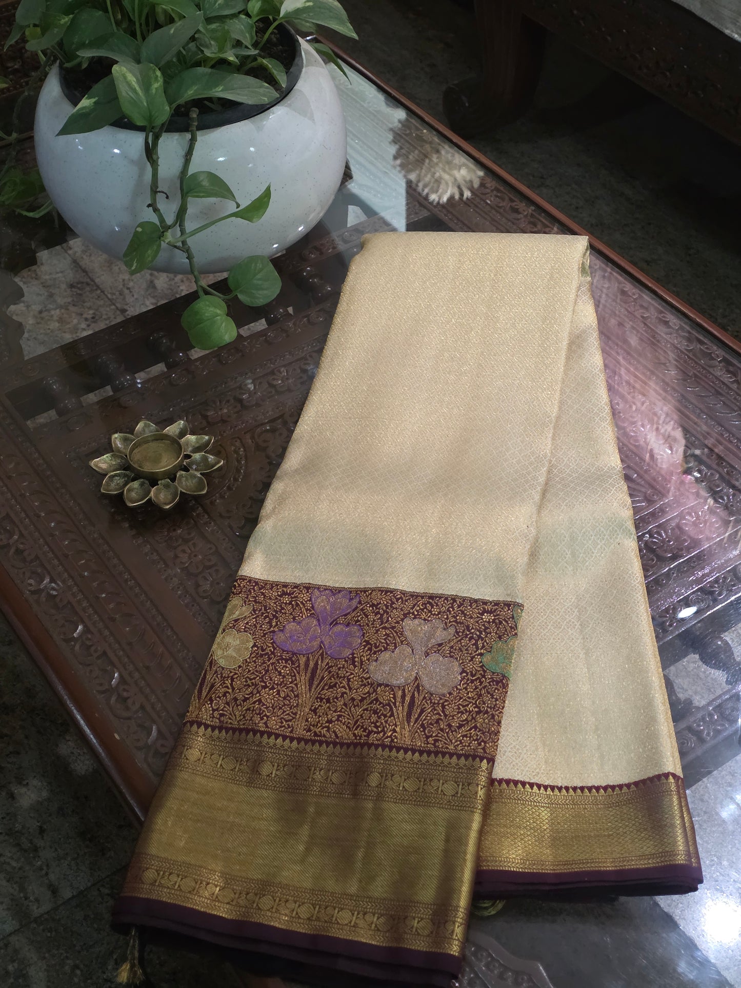 Pure Mulberry silk saree cream colour korvai style special weaving with pure zari and contrast border and rich completely hand woven.