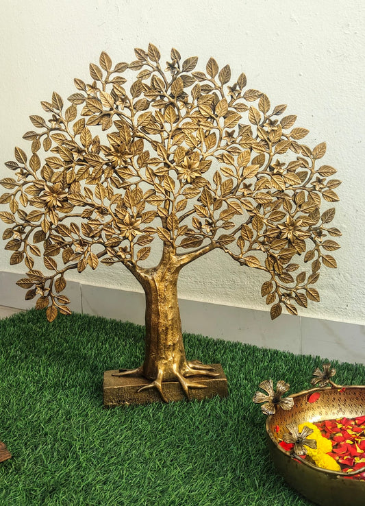 Tree of life: self standing decor piece..