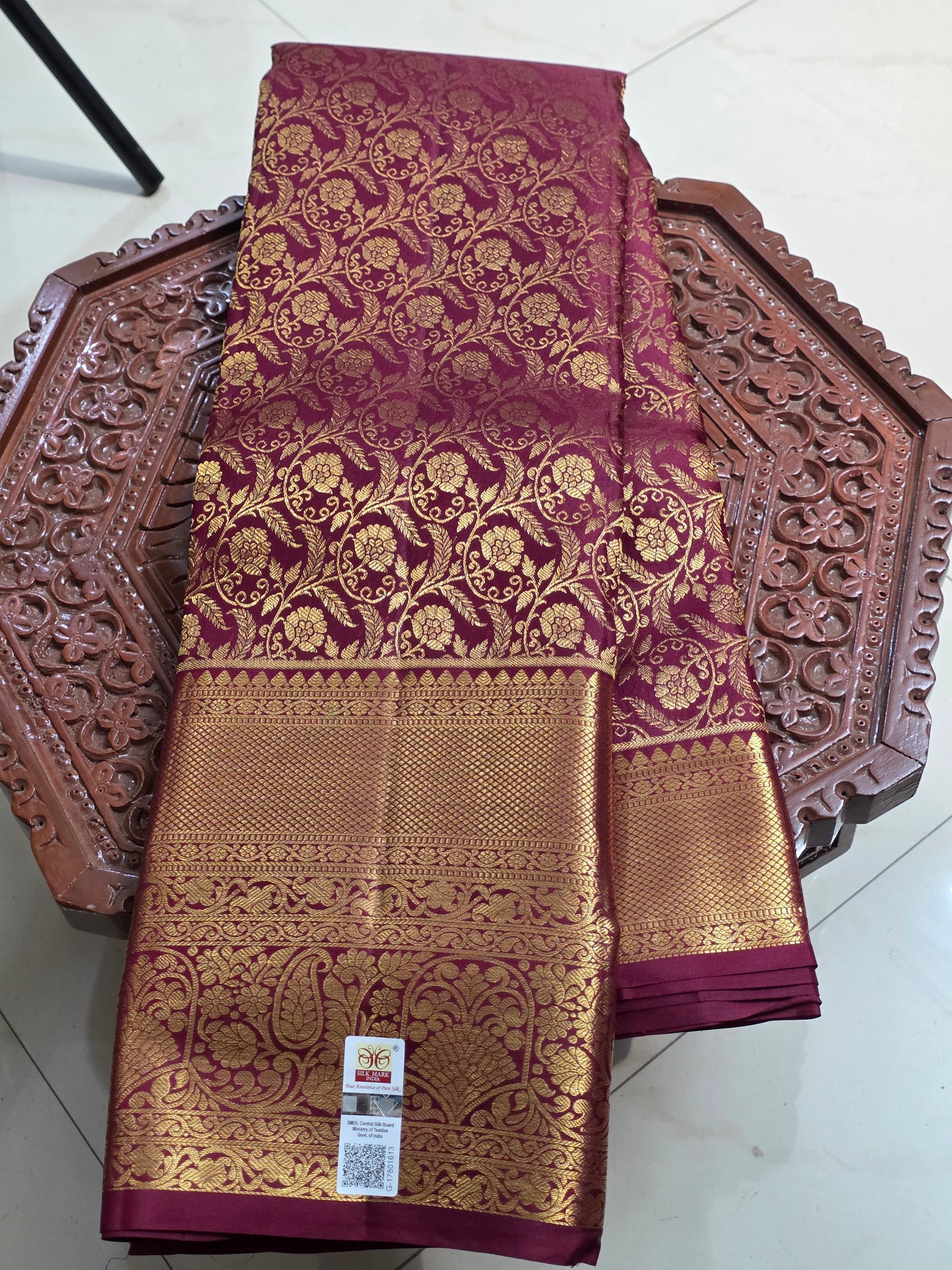 Pure 100% Mulberry silk saree with pure zari completely hand woven.