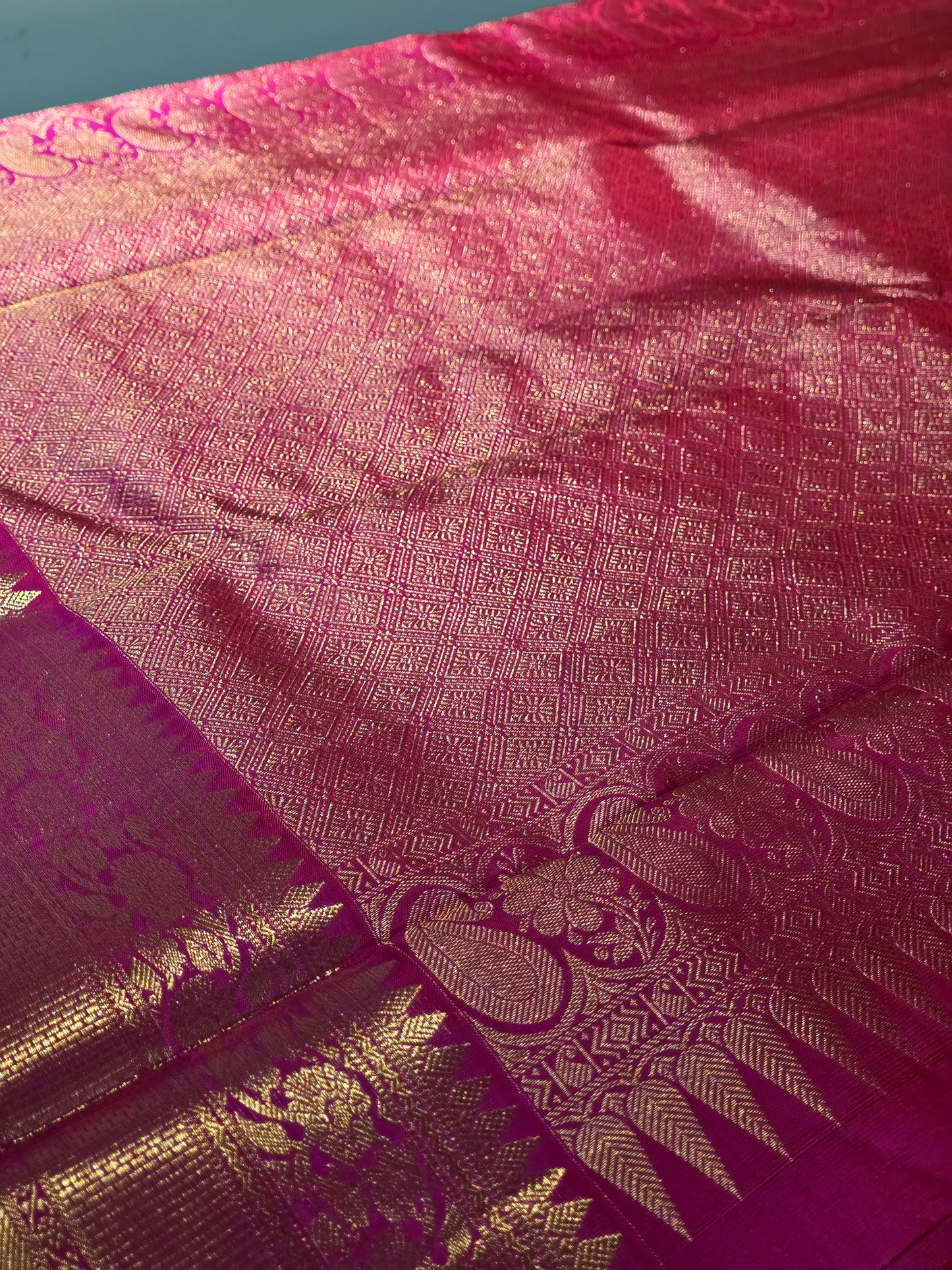 Pure 100% Mulberry silk saree with pure zari completely hand woven