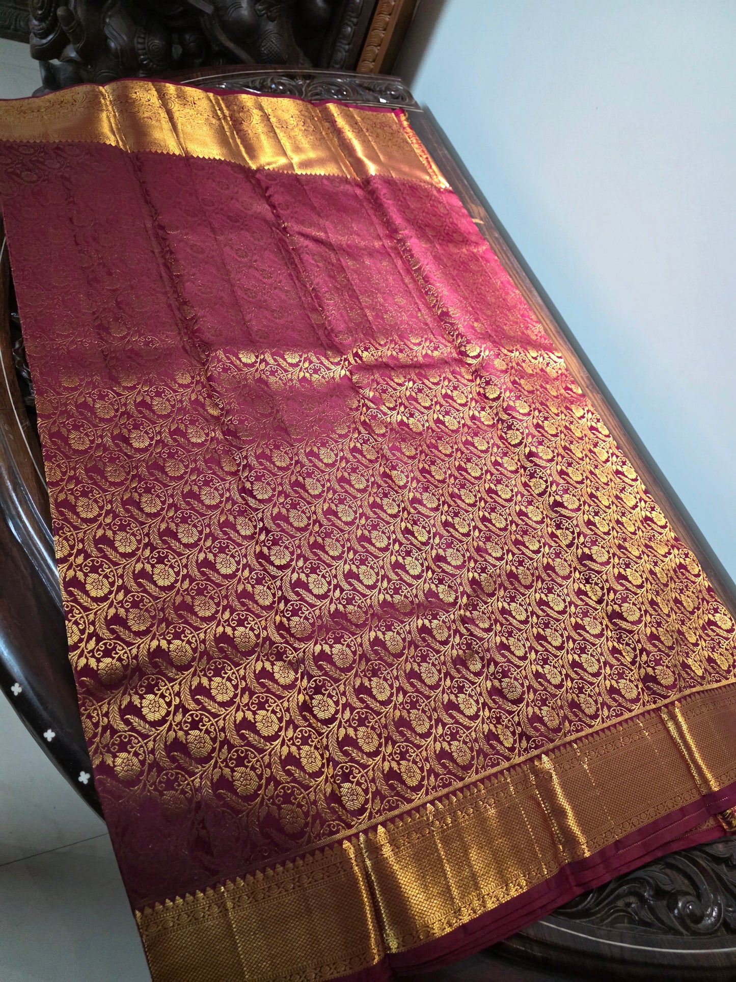 Pure 100% Mulberry silk saree with pure zari completely hand woven.