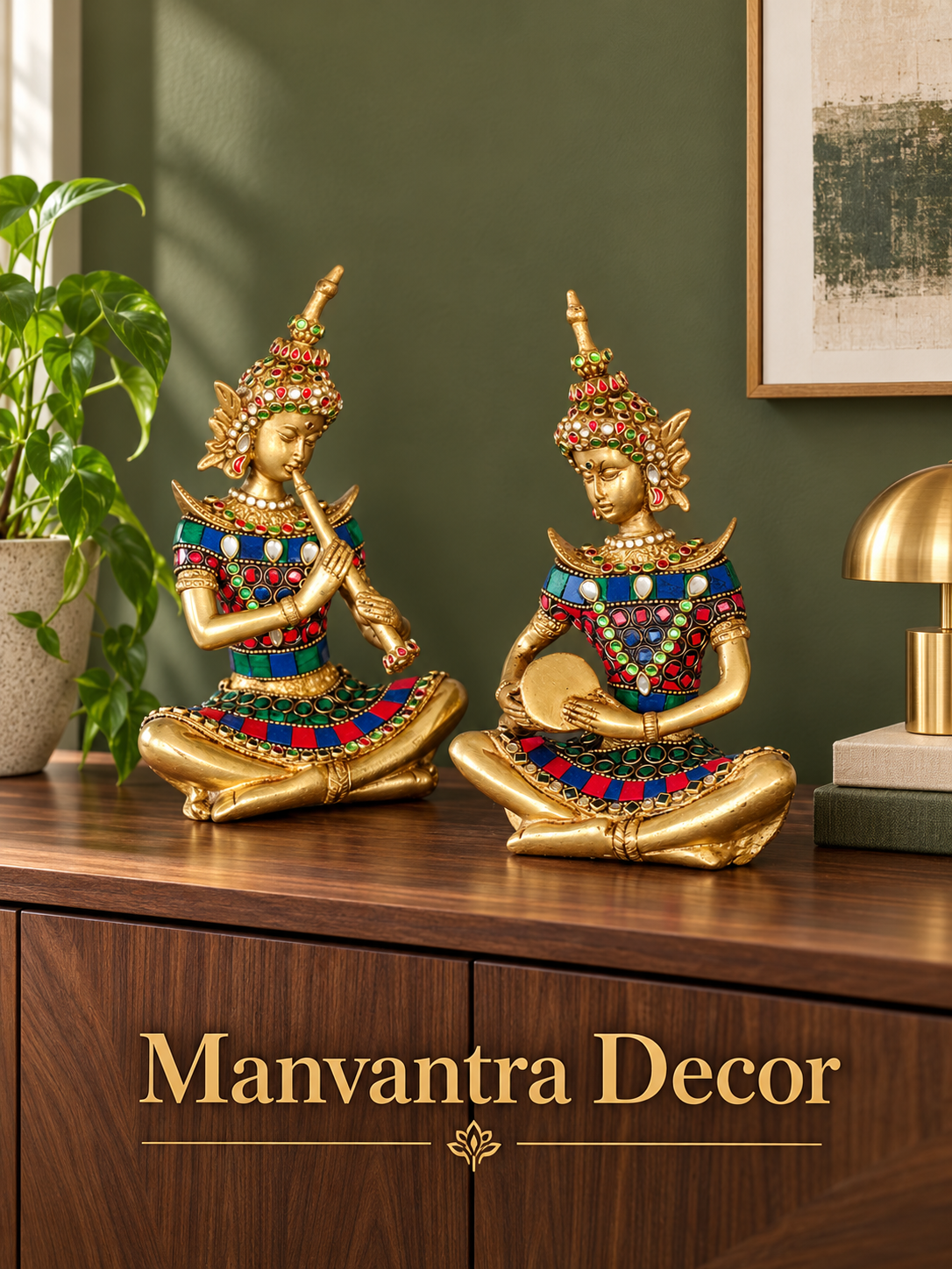 Indonesian musical set 
Set of 2 
Best of shelf decoration , gifting