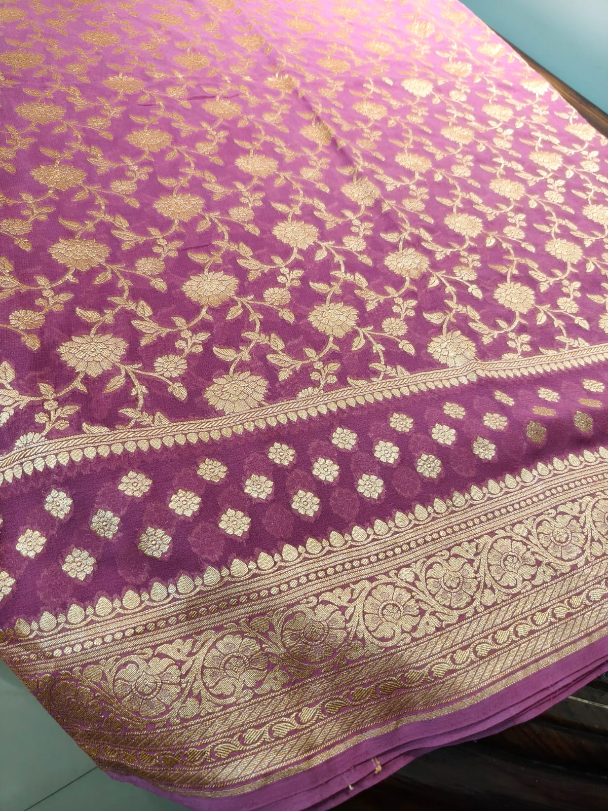 Pure 100% mulberry silk saree in light pink color completely hand woven in pure zari