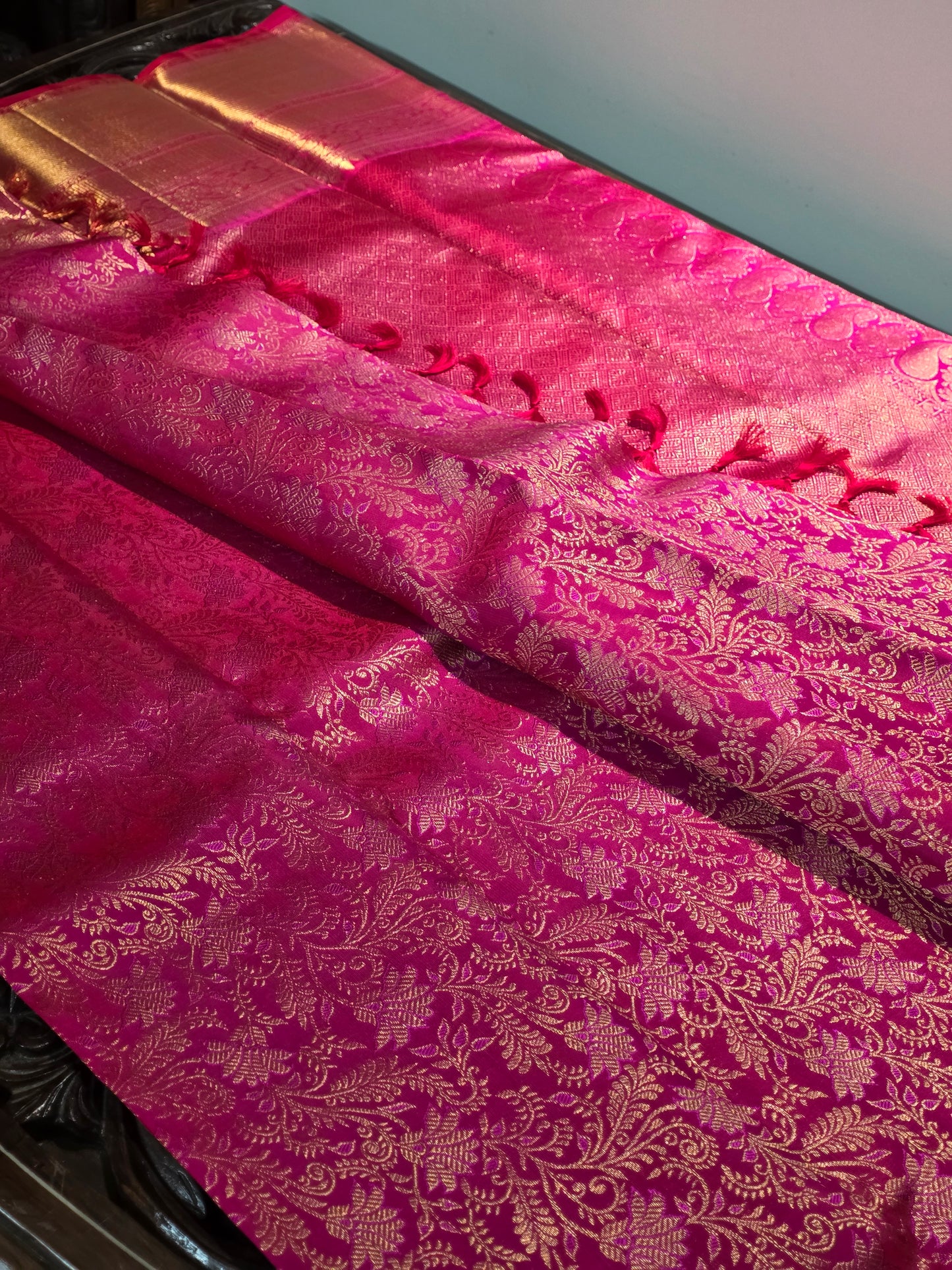 Pure 100% Mulberry silk saree with pure zari completely hand woven