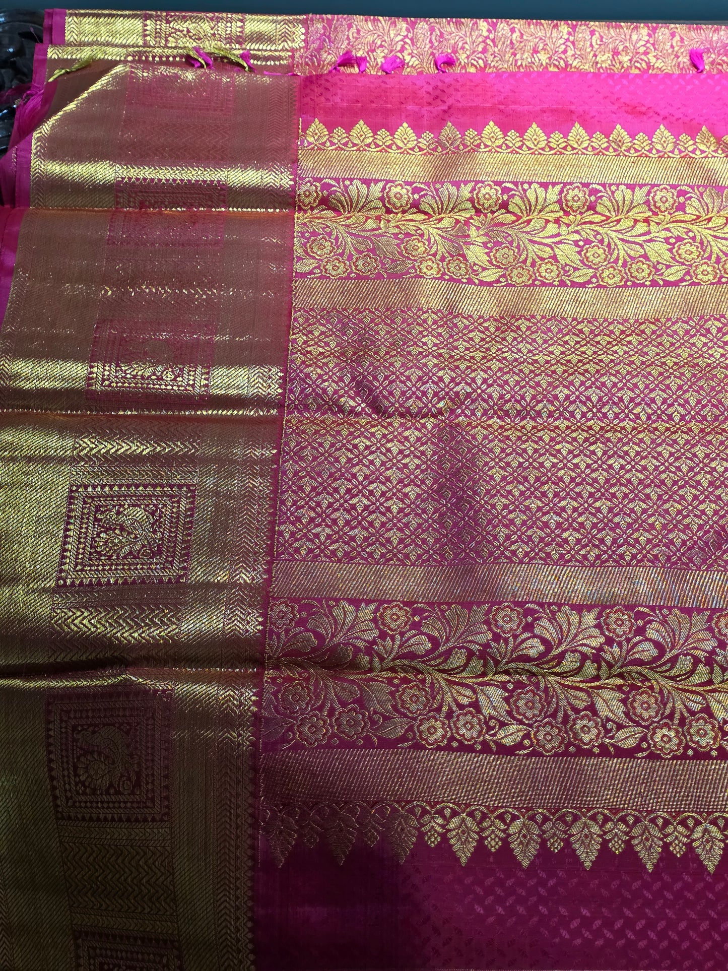 Special pink pure silk saree with 100% pure zari completely hand woven
